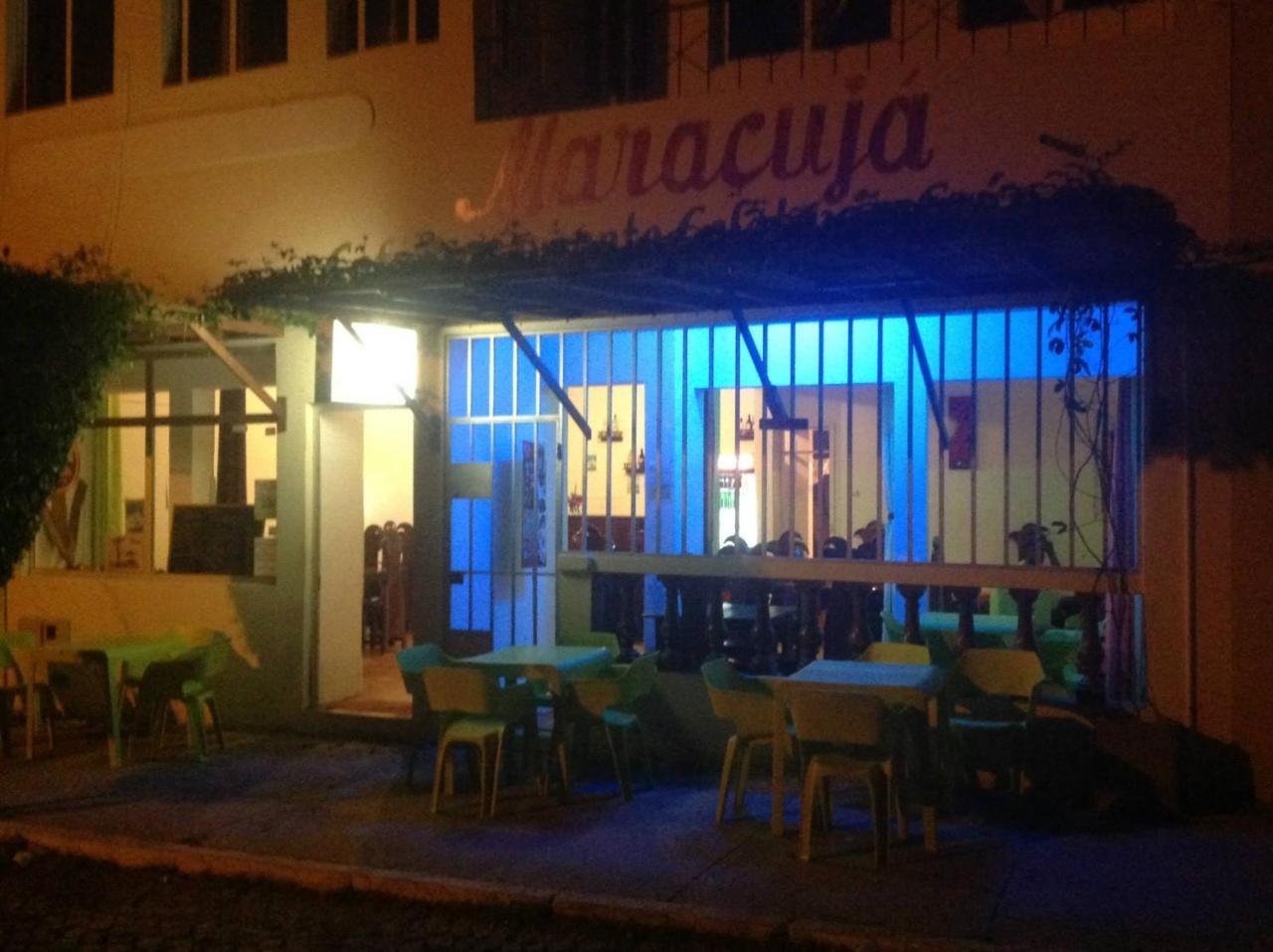 Casa Cabral : Big Apartment Next To The Beach Tarrafal  Exterior photo